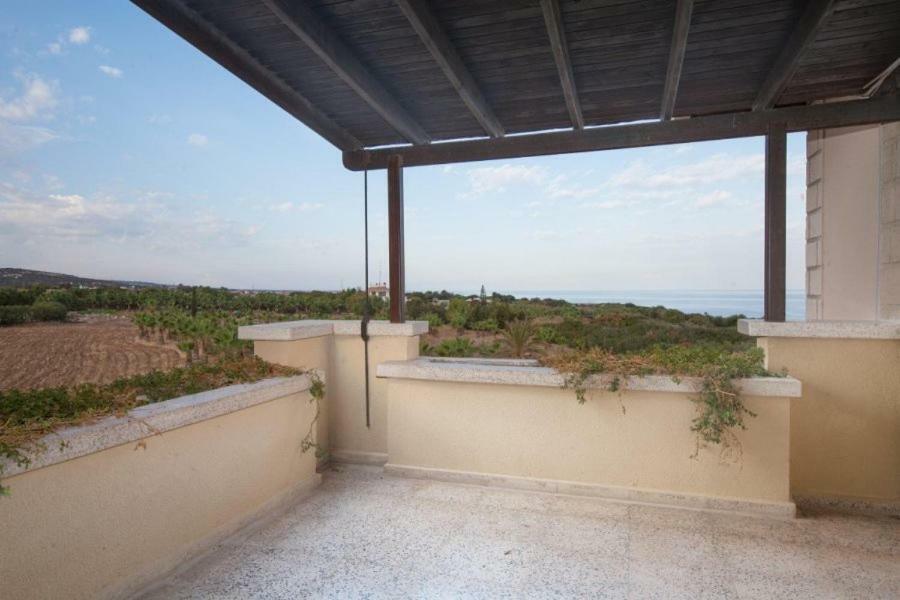 Balci Plaza Hotel And Balci Plaza Guest Bungalows Karpaz Peninsula Selenias Exterior photo